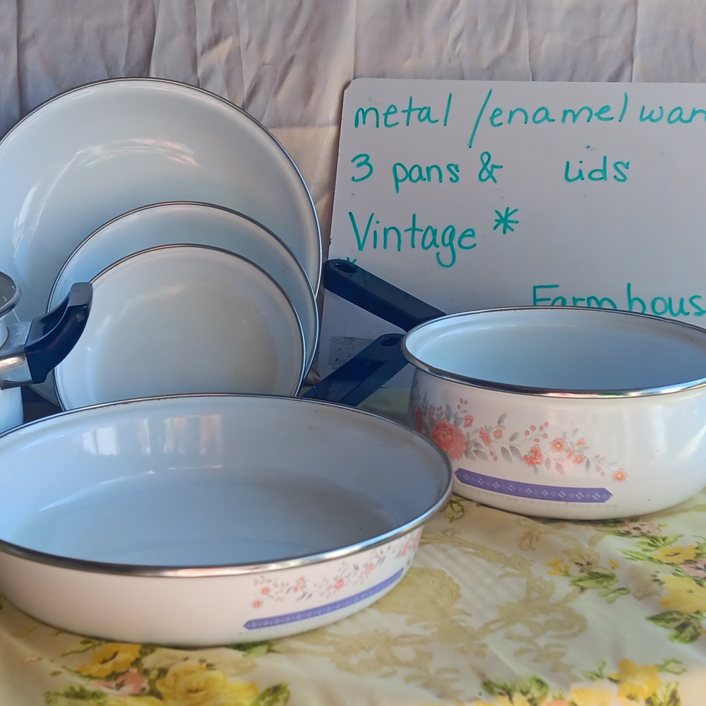 Floral Enamel Cookware Set